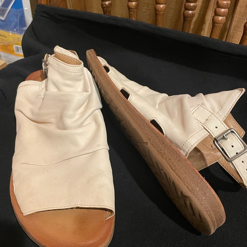 Miz Mooz Shoes